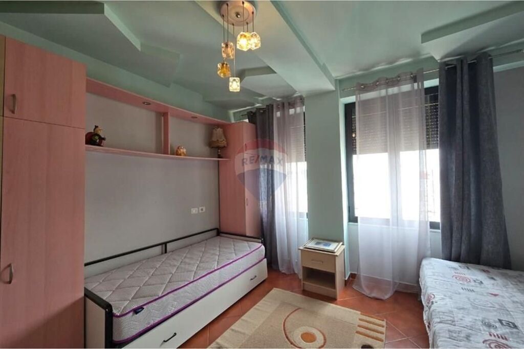 Apartment - For Rent - Muhamet Gjollesha Street, Tirana