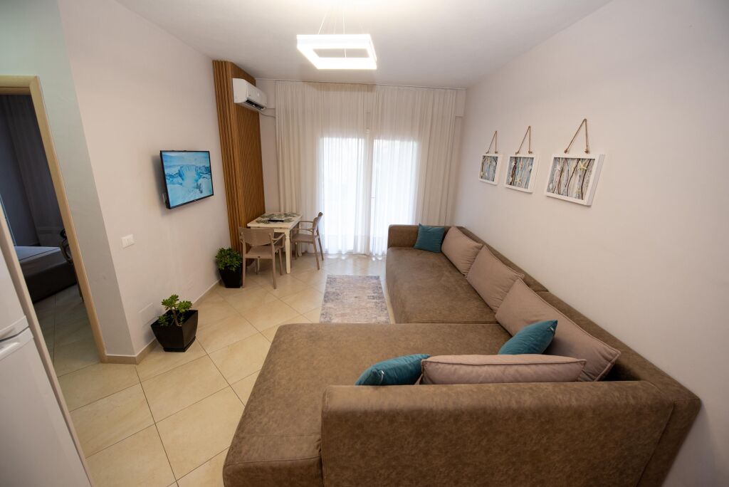 Appartamento 1+1 in vendita Uji ftohte Vlore te Kalaja