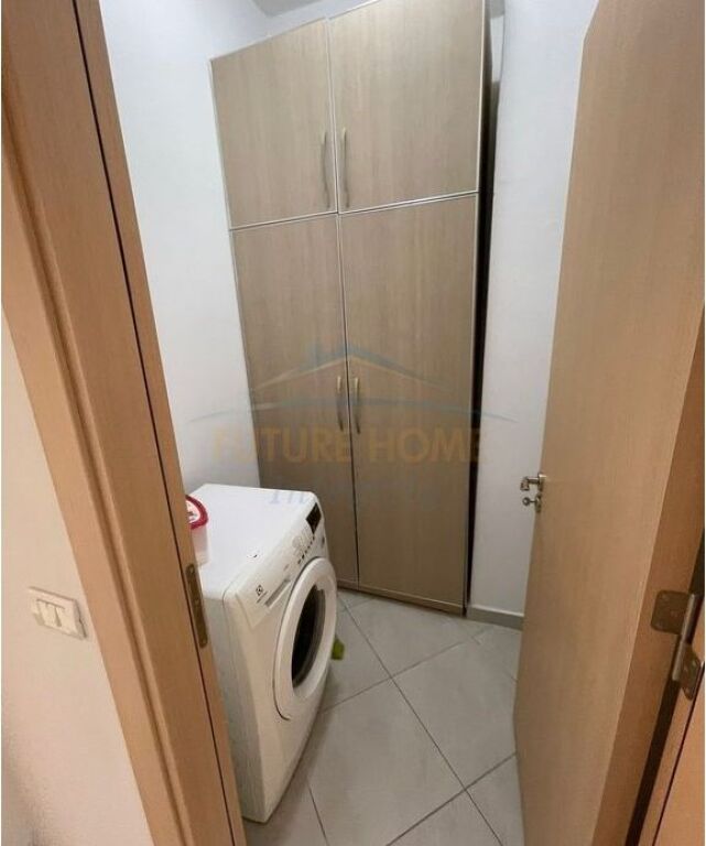 Rent, Apartment 2+1+2+Parking Space, Paris Commune, Tirana.