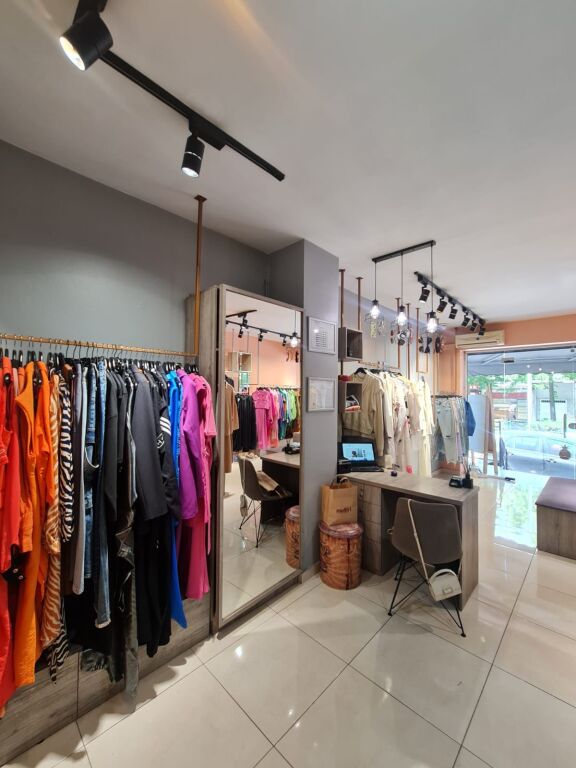 SHOP FOR RENT ON BARDHYL STREET