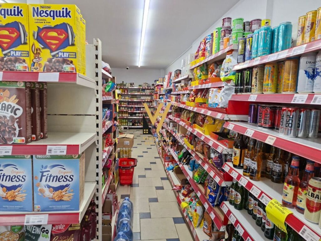 SHOP FOR RENT 134 M2 AT MYSLYM SHYRI 1,500 EURO