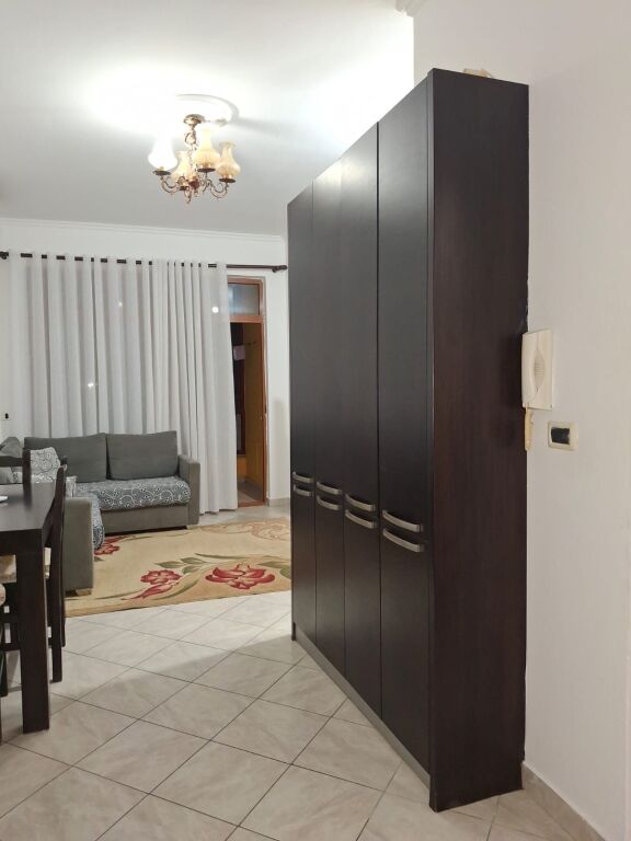 Misto Mame, jepet me qira apartament 1+1! 38.000 Leke