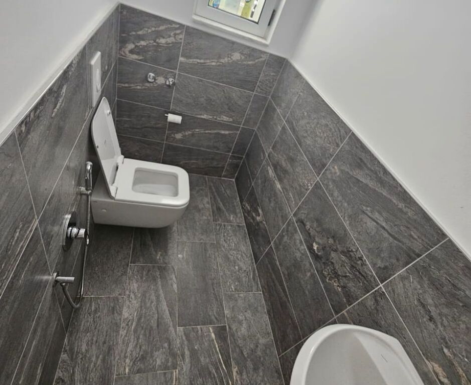 Villa su 3 Piani in Affitto presso il Lago Secco (ID BV22459) Tirana