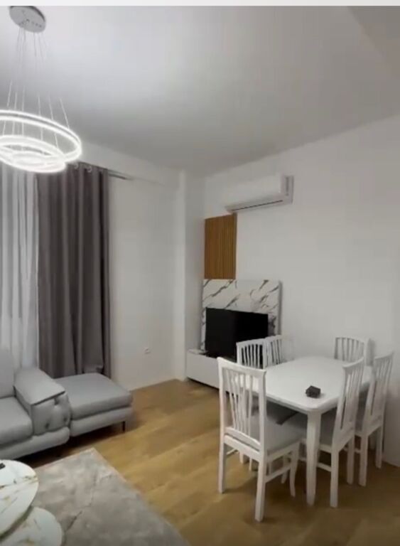 Shitet, Apartament 1+1,Shkolla Kuqe,Tirane