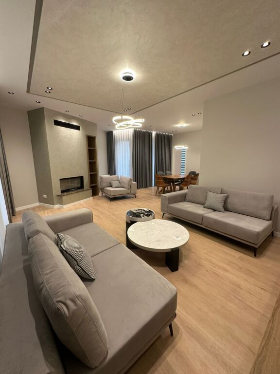 VILLA IN AFFITTO – Residenza “Green Valley”, Lago Secco