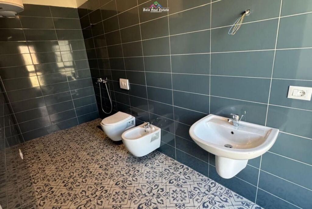 Zyre Me Qera 1+1 Tek Dritan Hoxha (ID BZ2945) Tirane.