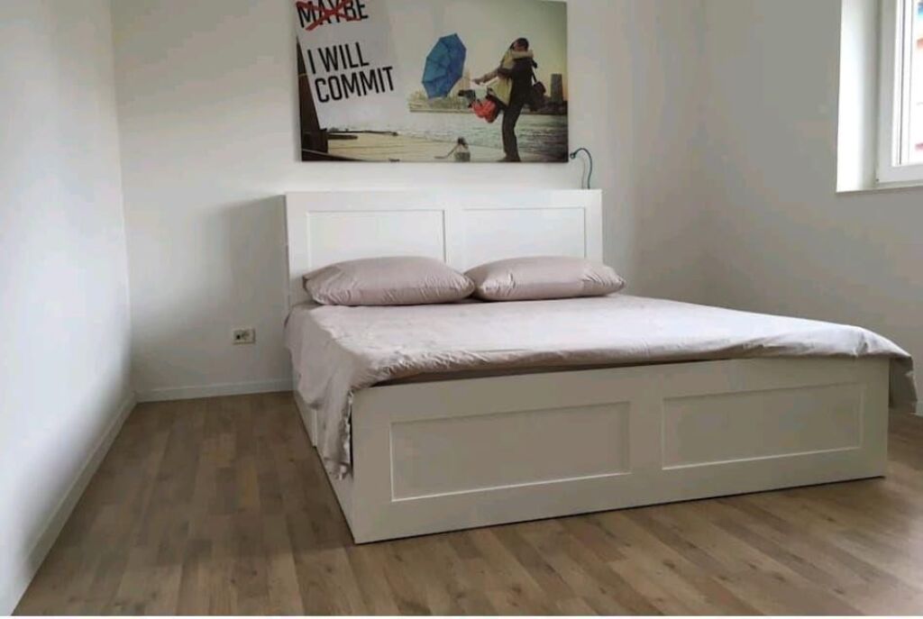Apartament 1+1 per qera Rruga e Elbasanit !