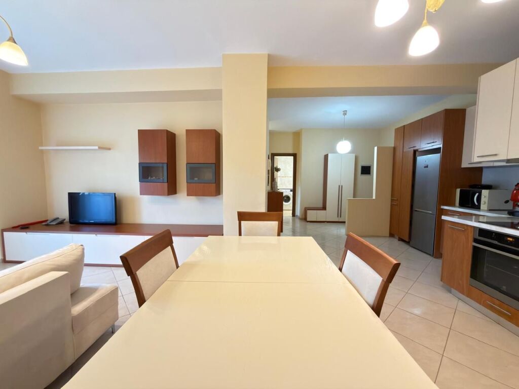 Qera Apartament 2+1+2, Zogu Zi