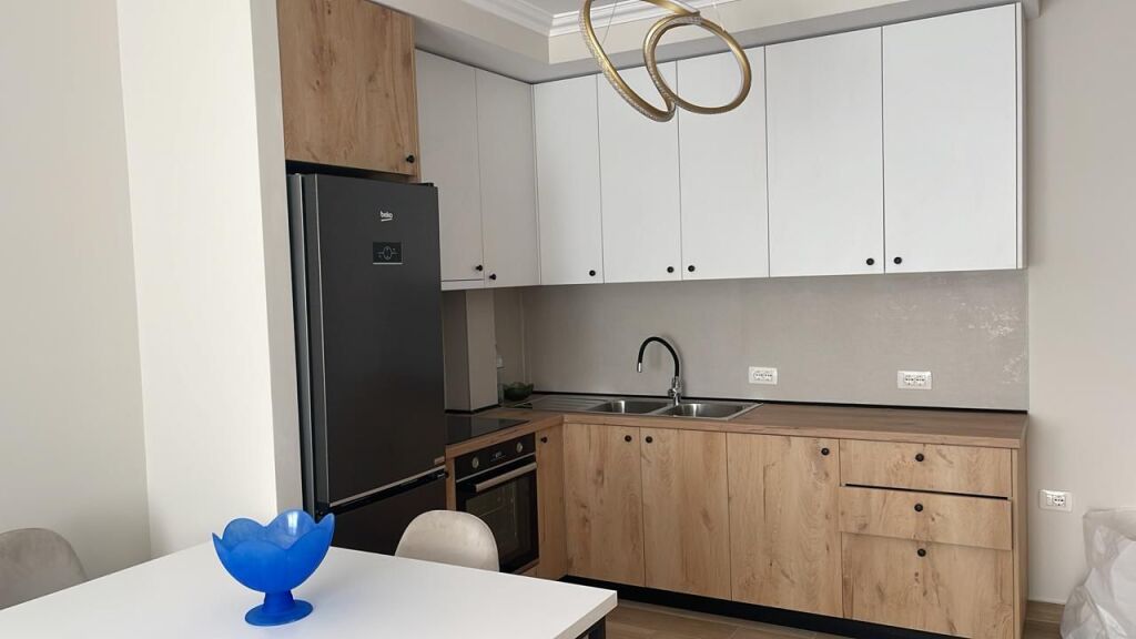 🏡 Apartament 1+1 me Qera 📍 Pranë Universiteti i Mjekësisë, Tiranë💰 Çmimi: 40.000 lek/muaj