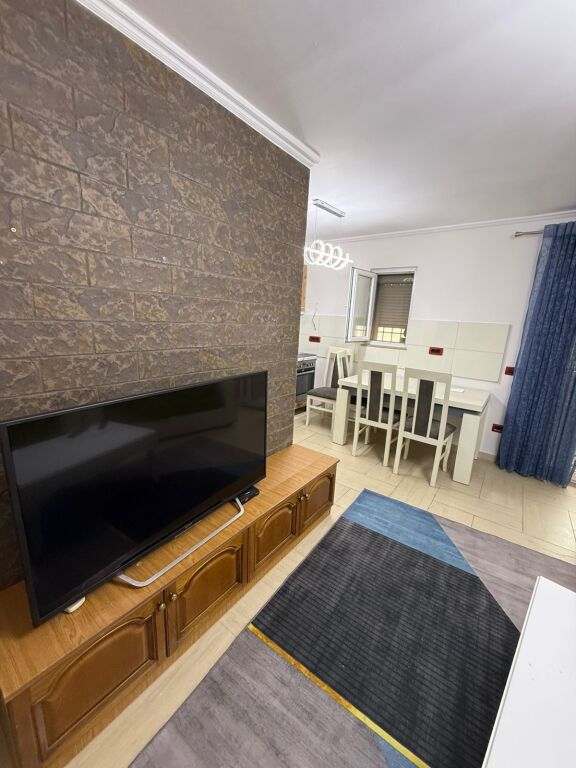 2+1,e mobiluar shkolle e baletit,cmimi 550 euro