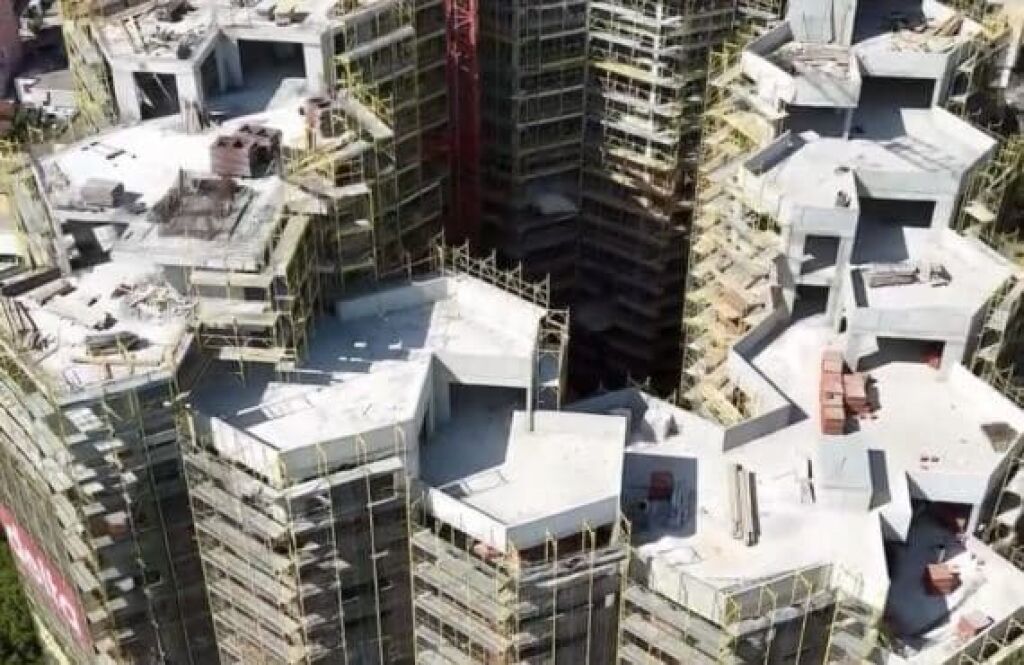 🏡Apartment 2+1+balcony for sale 📍Colonnade Residence, Dritan Hoxha Street BLACK BIRD