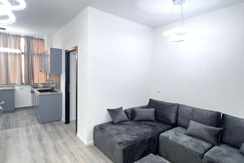 Apartament me qera 1+1 tek Bulevardi Zogu i Pare (ID B2101225) Tirane