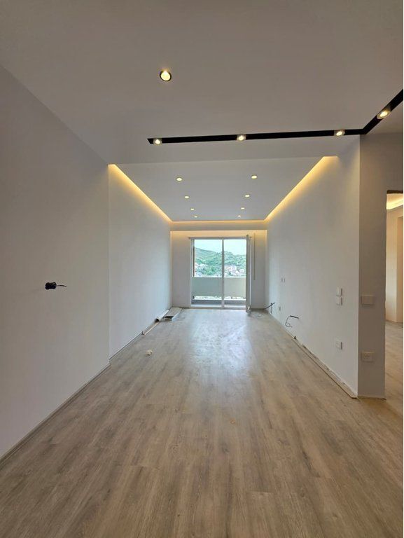 IN VENDITA APPARTAMENTO 1+1, GOLDEN PARK 3, VIA KAVAJES, VICINO OSPEDALE AMERICANO 3