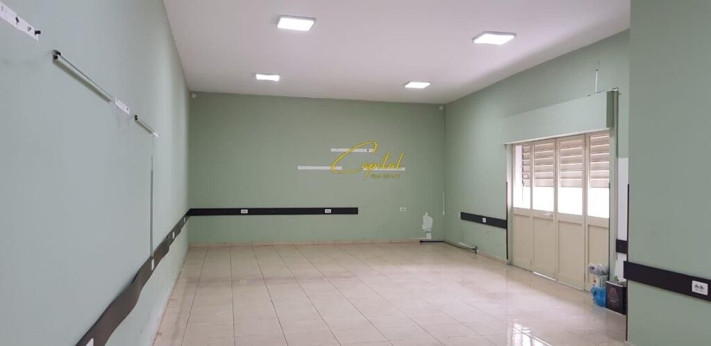 LOCALE COMMERCIALE IN AFFITTO 100 M2 VIA BARDHYL 100.000 LEKE