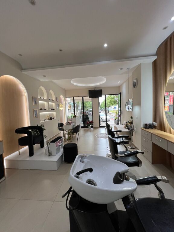 🤍 EXCLUSIVE AESTHETIC SALON FOR RENT – KAVAJËS ROAD 🤍✨