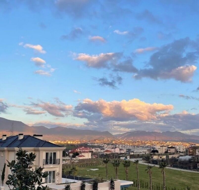 🏡 Shitet Vilë Unike Me 2 Pishina – Mjull-Bathore