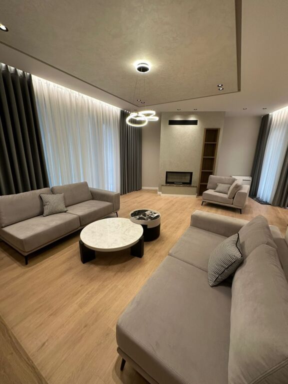 VILLA IN AFFITTO – Residenza “Green Valley”, Lago Secco