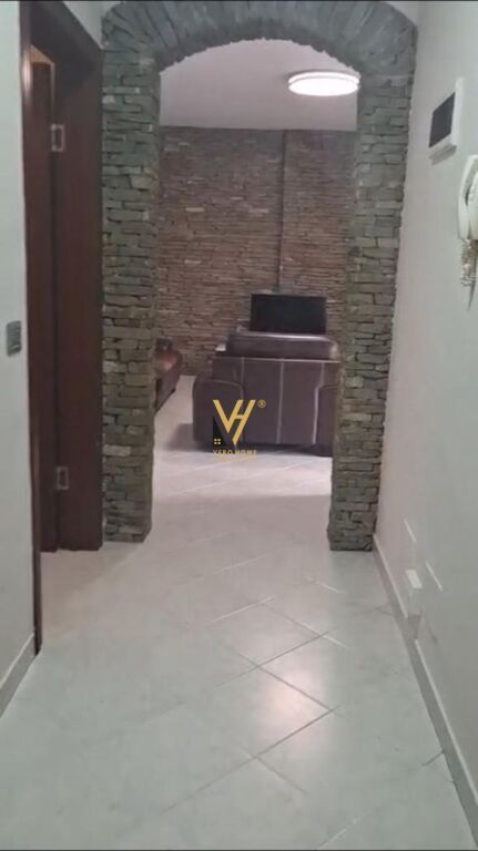 JEPET ZYRE 144 M2 ME QERA TEK ISH DOGANA 150.000 LEKE