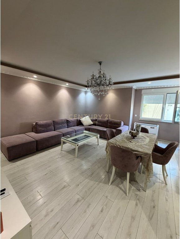 SHESIM APARTAMENT 3+1+2 NE KOMUNEN E PARISIT!!!