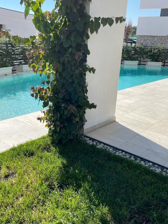 🏡 Individual Villa for Sale – Lake of Farka