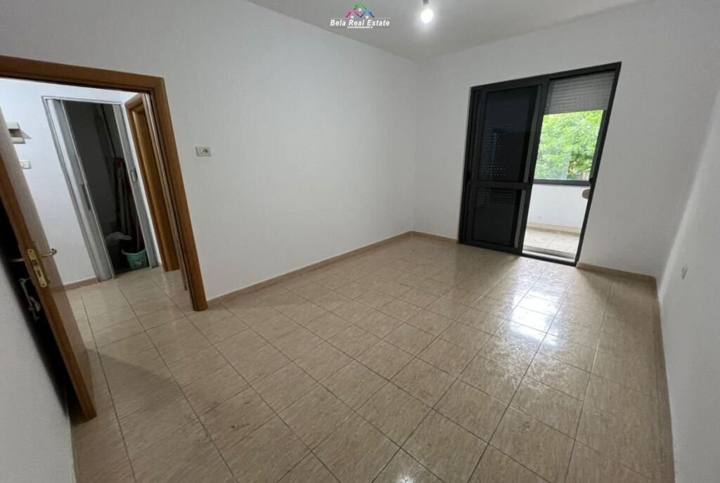 Apartament Ne Shitje 2+1 Ne Brryl ( ID B121210) Tirane - Pamja 2