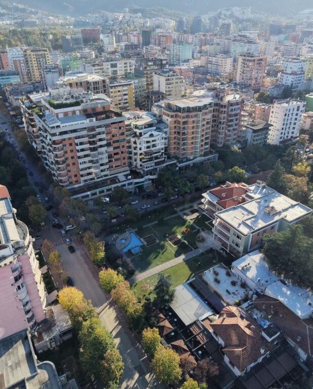 INVESTMENT OPPORTUNITY  Building + Villa for sale in Bllok