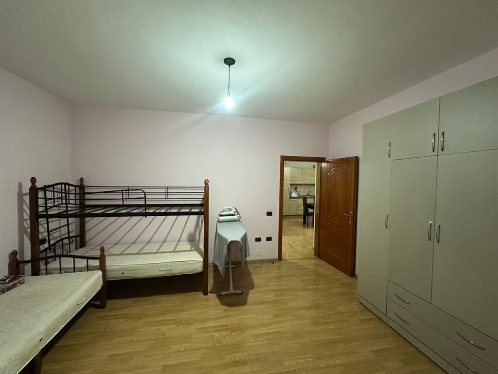 🏡 Appartamento 2+1 in Affitto 📍 Via Jordan Misja💰 Prezzo: 40.000 lek/mese
