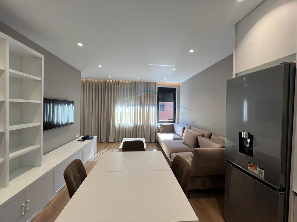 Qera, Apartament 1+1+Parkim,Rruga e Elbasanit,Tirane