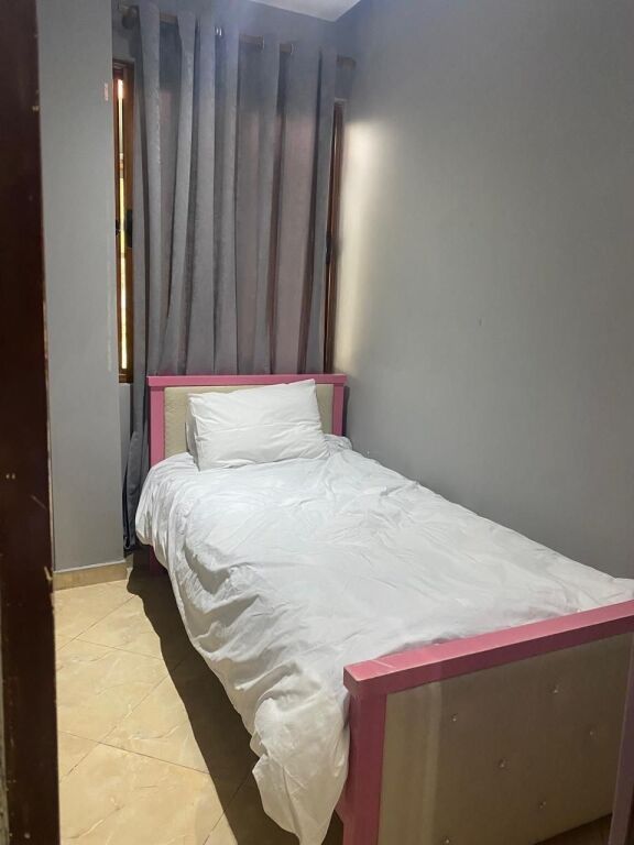 Apartment 2+1 for rent near the school "Sarina 2002" at Treshi!