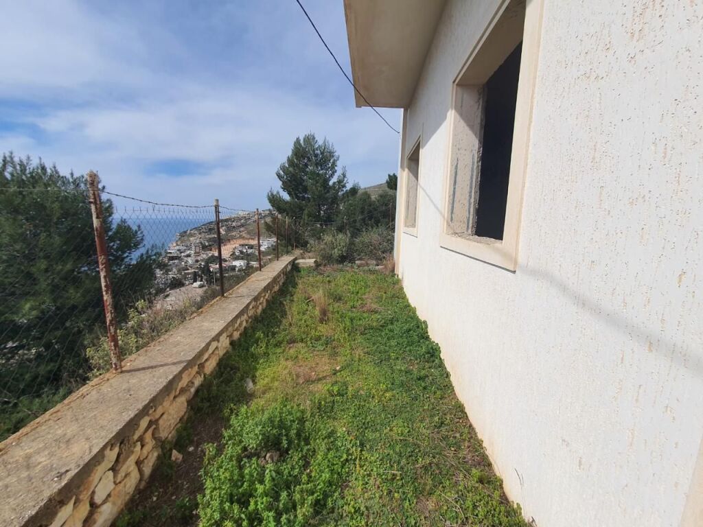 Në Sarandë përballë Marinës SHITET ndërtesë banimi 4 kate