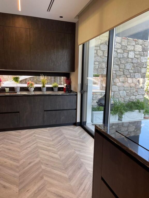 🏡 Individual Villa for Sale – Lake of Farka