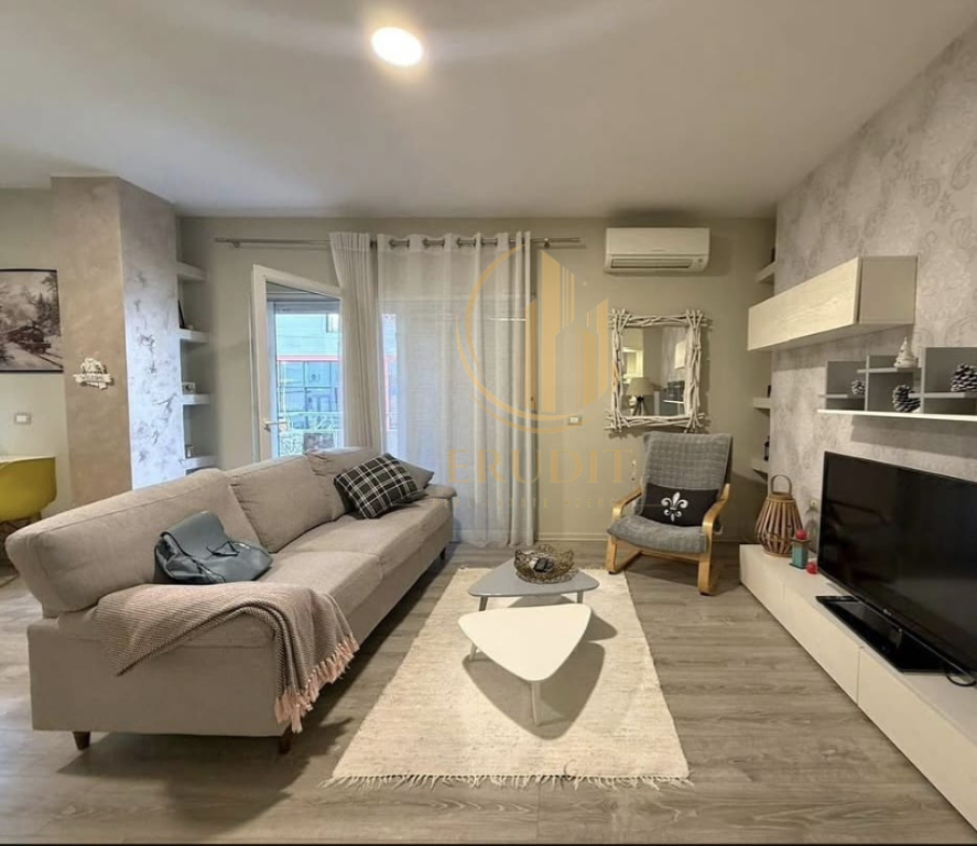 💎 Modern 2+1 apartment for sale in the Paris Commune, Tirana ✨