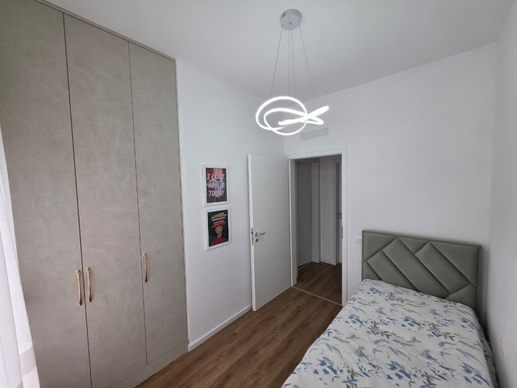 🏡 Apartment 2+1 for Rent 📍 Ali Demi, Kadiu Complex💰 Price: 50,000 lek/month