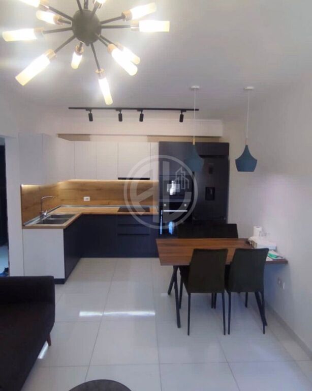 Apartament me qera