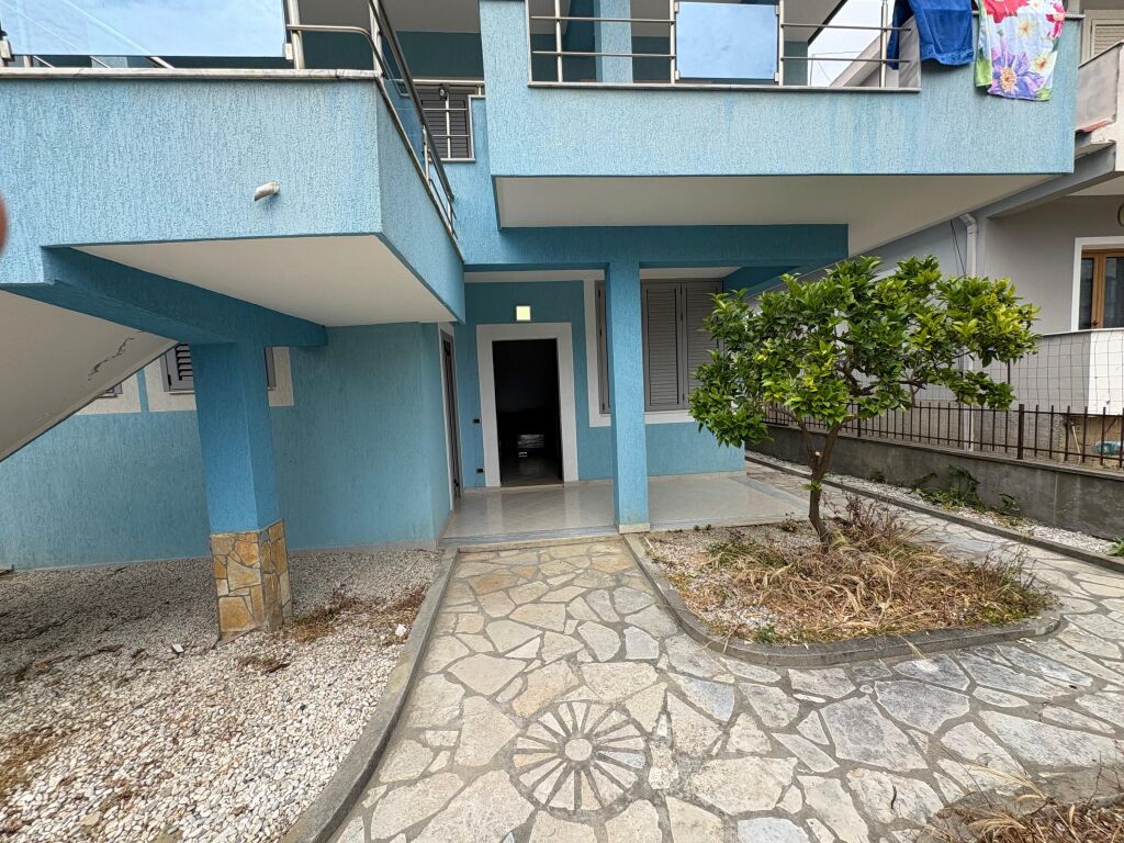 🏡 Apartment 2+1 for rent in Vlore, near Xhyheri school ✨