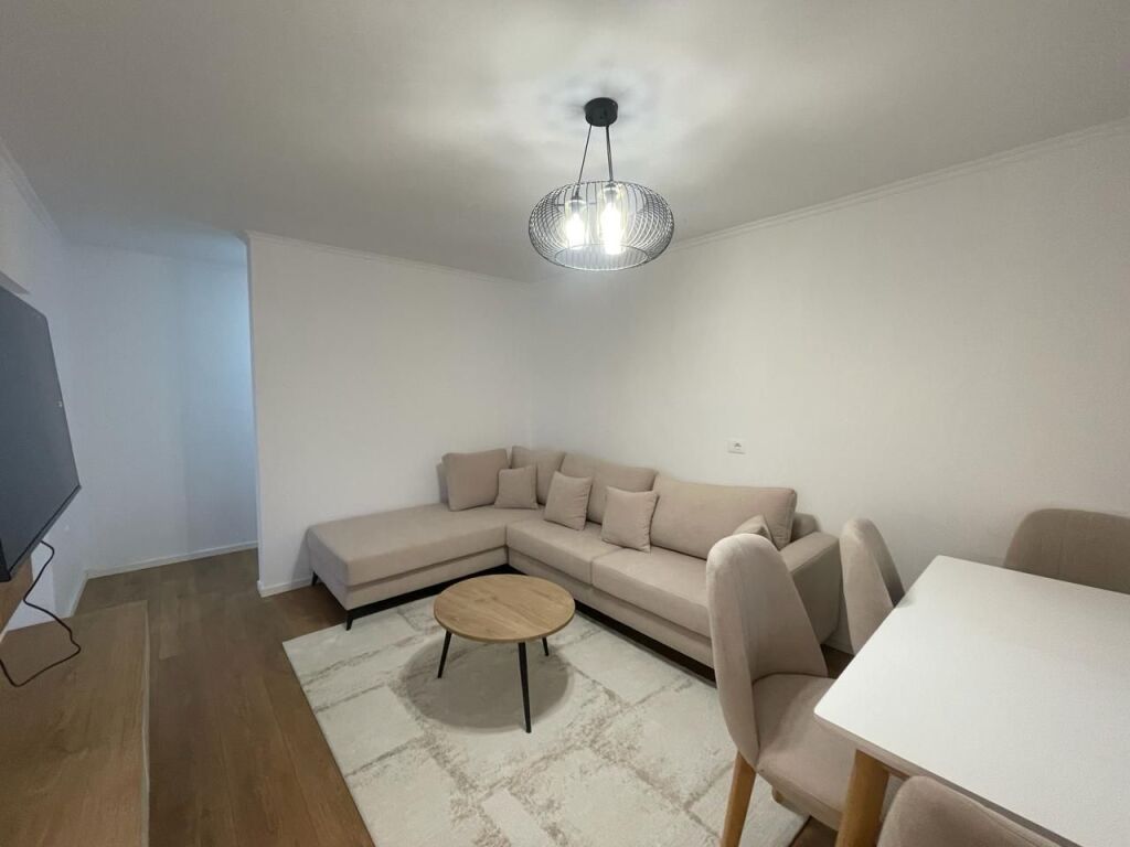 Appartamento 2+1 in Affitto in Via Ali Demi