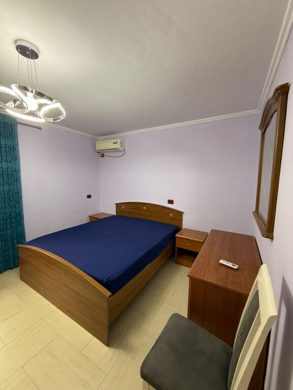 2+1,e mobiluar shkolle e baletit,cmimi 550 euro