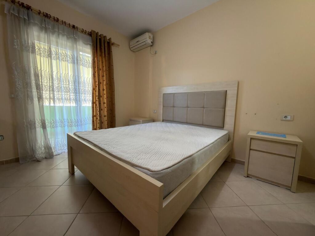 Qera Apartament 2+1+2, Zogu Zi