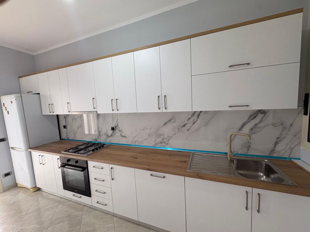 🏡 Apartment 2+1 for rent in Vlore, near Xhyheri school ✨