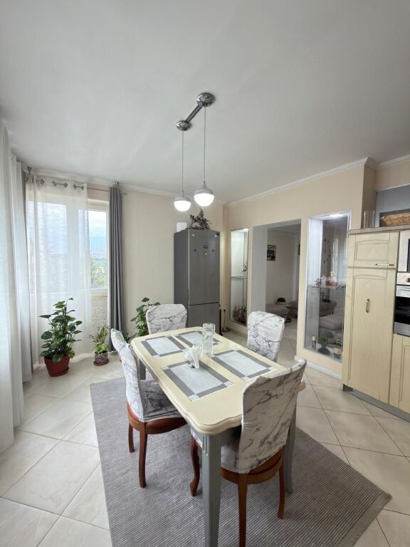 🏡 Apartament 2+1+2+Parkim për Shitje – Liqeni i Thatë, Tiranë