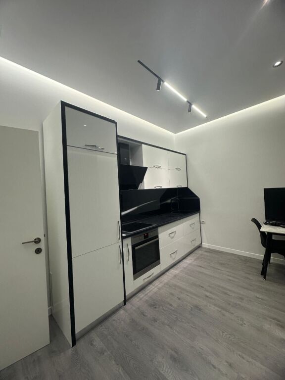 Via Elbasan,, appartamento 1+1 in affitto! 70.000 Leke