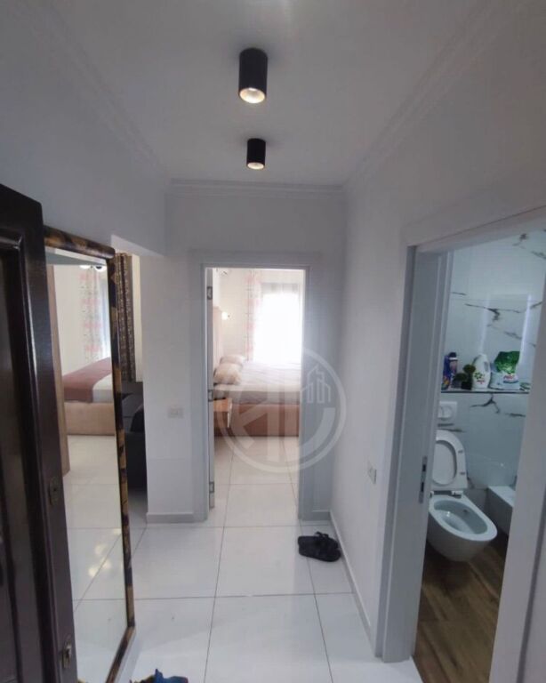 Apartament me qera