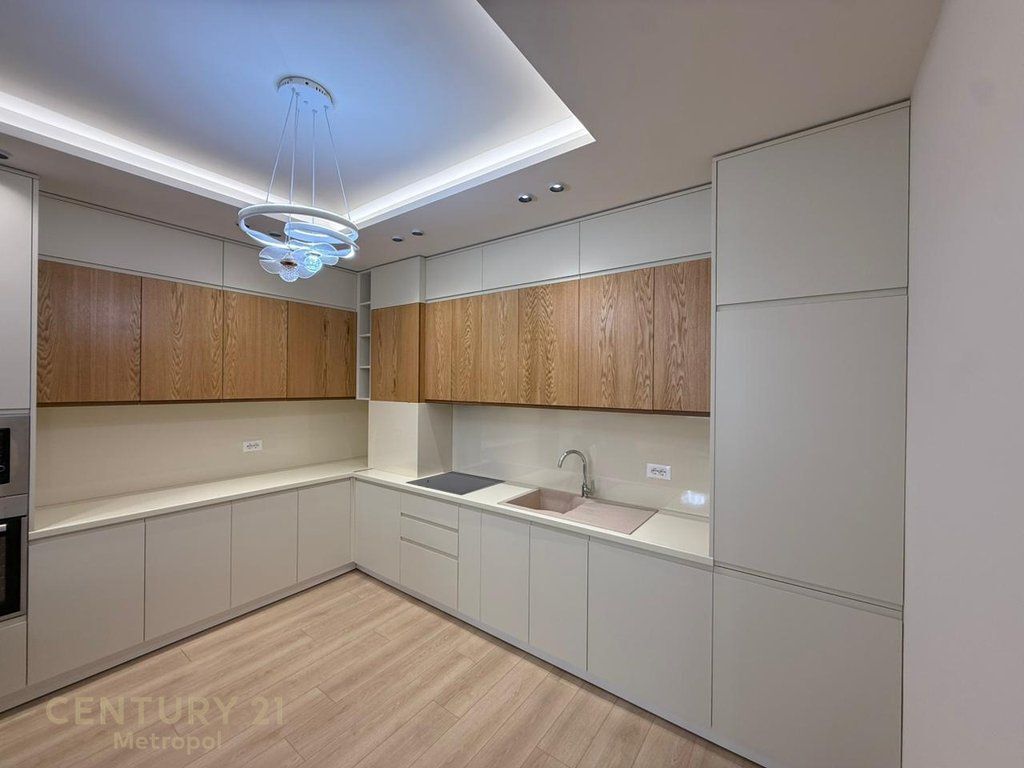Apartment 1+1 for sale at Zogu i Zi, Tirana !
