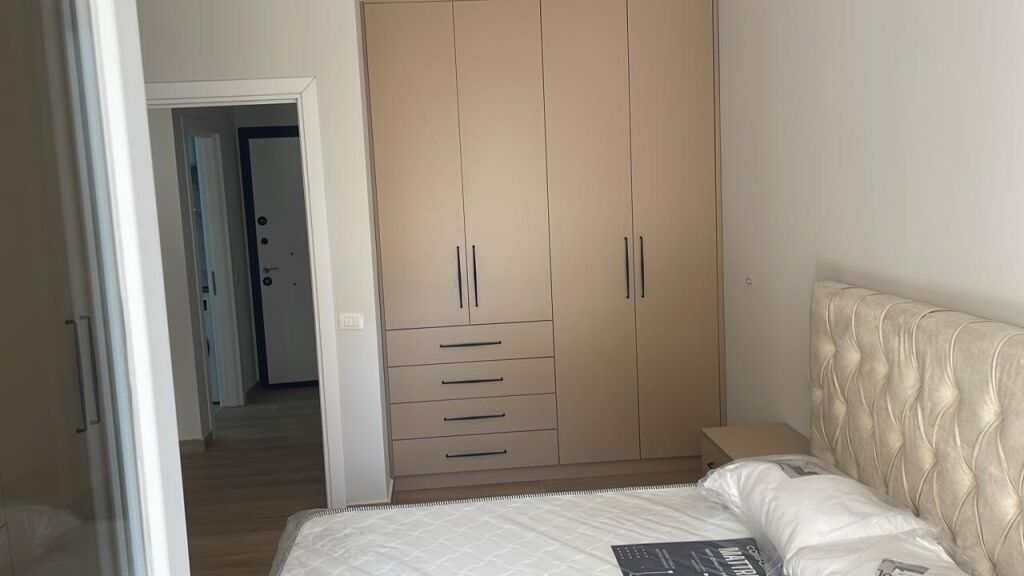 🏡 Apartament 1+1 me Qera 📍 Pranë Universiteti i Mjekësisë, Tiranë💰 Çmimi: 40.000 lek/muaj