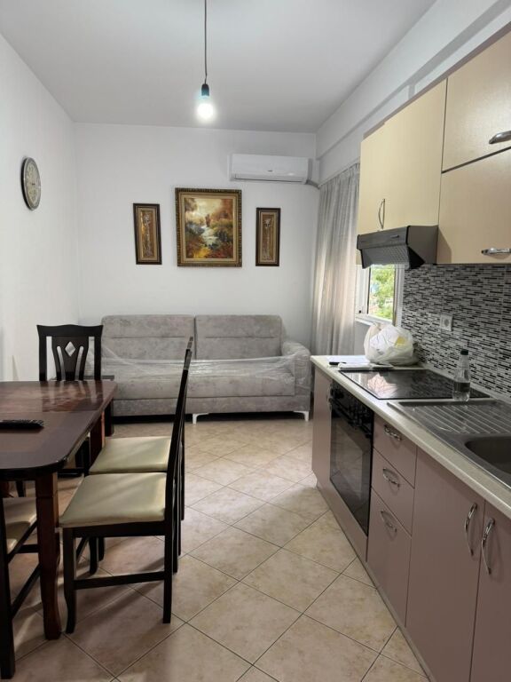 🏡 Jepet me Qera Apartament 1+1 📍 Komuna e Parisit KIKA1