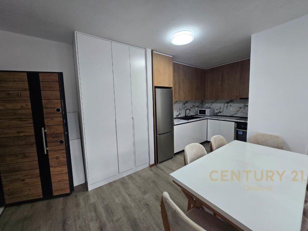 APARTMENT FOR RENT 2+1+2T IN THE 5 MAY AREA