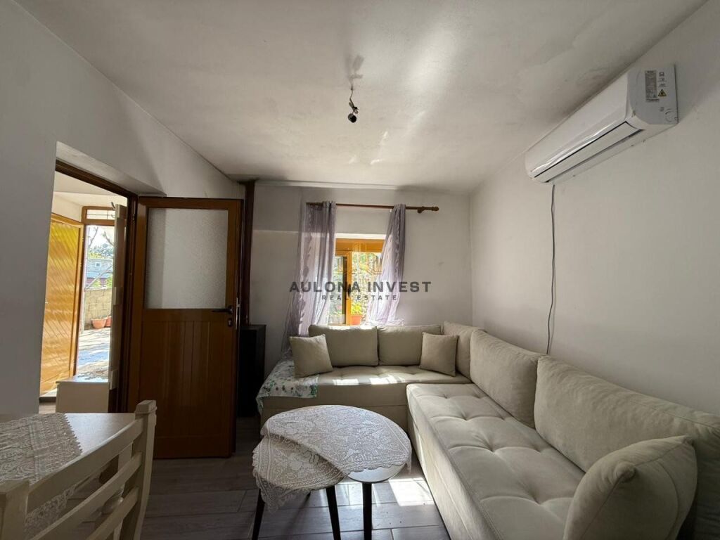 SHITET SHTEPI PRIVATE NE KANINE VLORE
