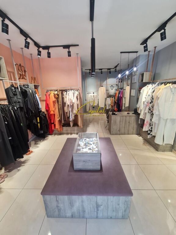 NEGOZIO IN AFFITTO 33 M2 VIA BARDHYL 80.000 LEKE