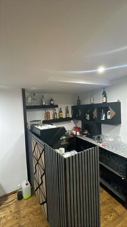 Restaurant duplex 115 m2 for rent Jordan Misja Street