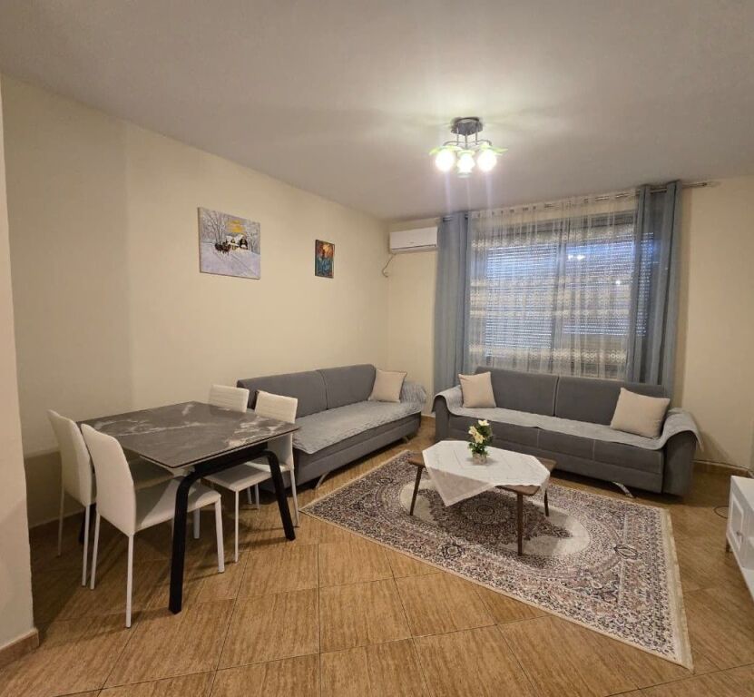 🏡 APARTAMENT 2+1 ME QIRA – Rruga e Kosovarëve